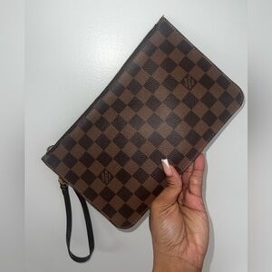 Louis Vuitton Damier Ebene MM GM pouchette